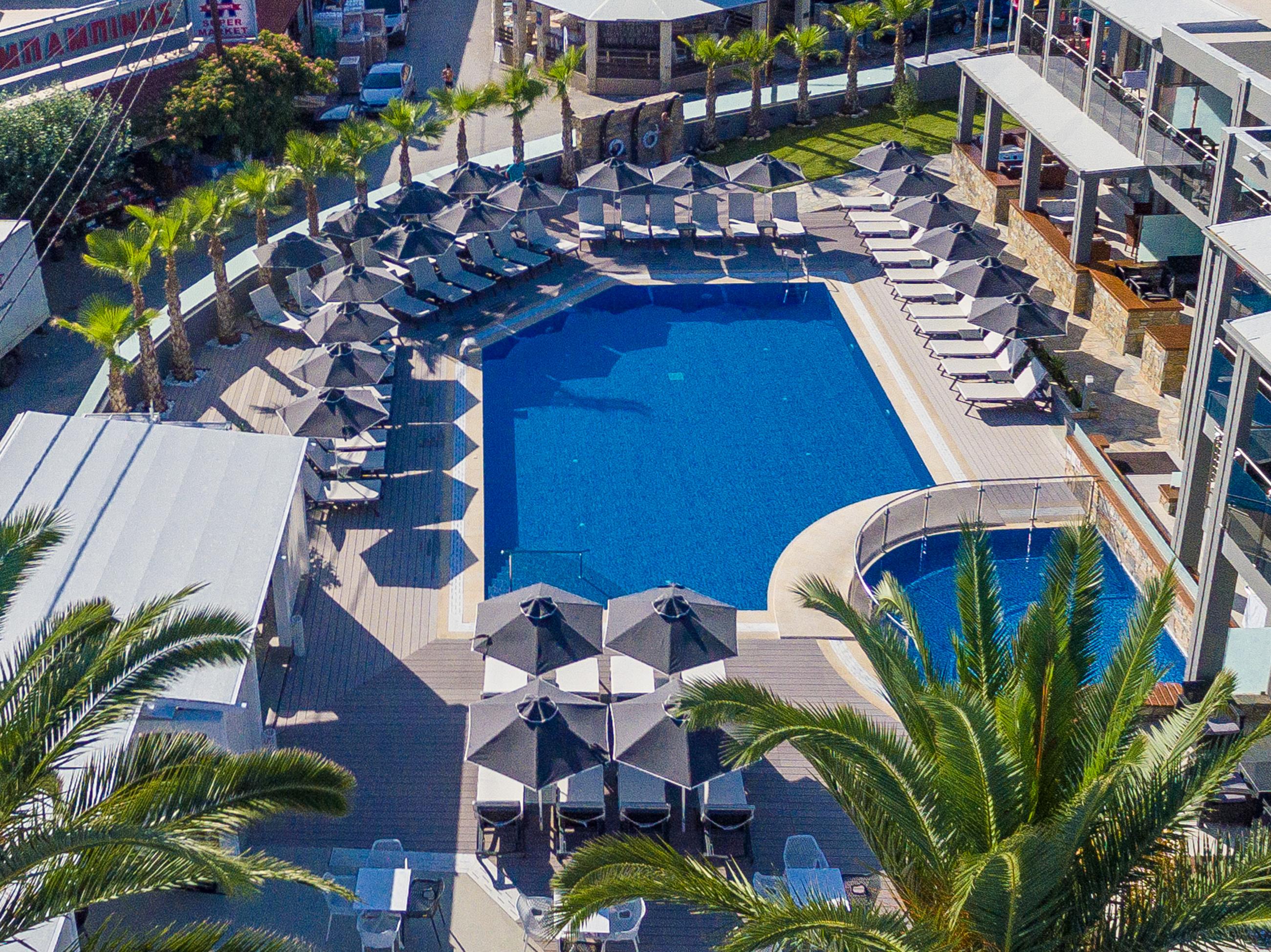 Dionysos Hotel & Suites Hanioti Exterior foto
